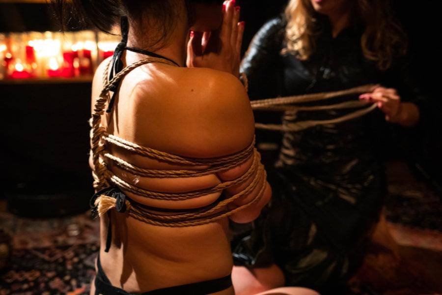 Shibari for Beginners | Learn About This Sensual Japanese Art - Tracy's Dog