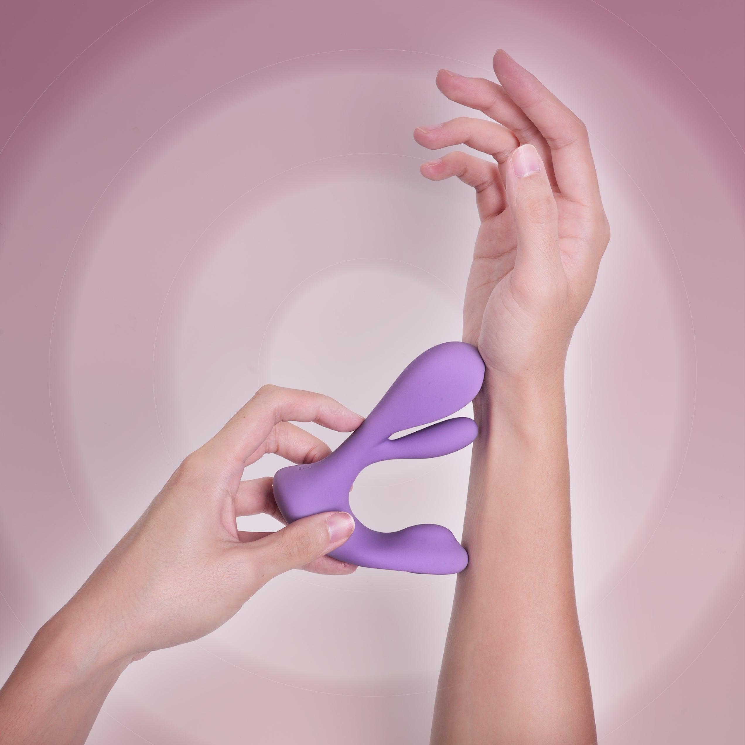 Swirlii Wear able Swing Vibrator (B2B) - Tracy's Dog